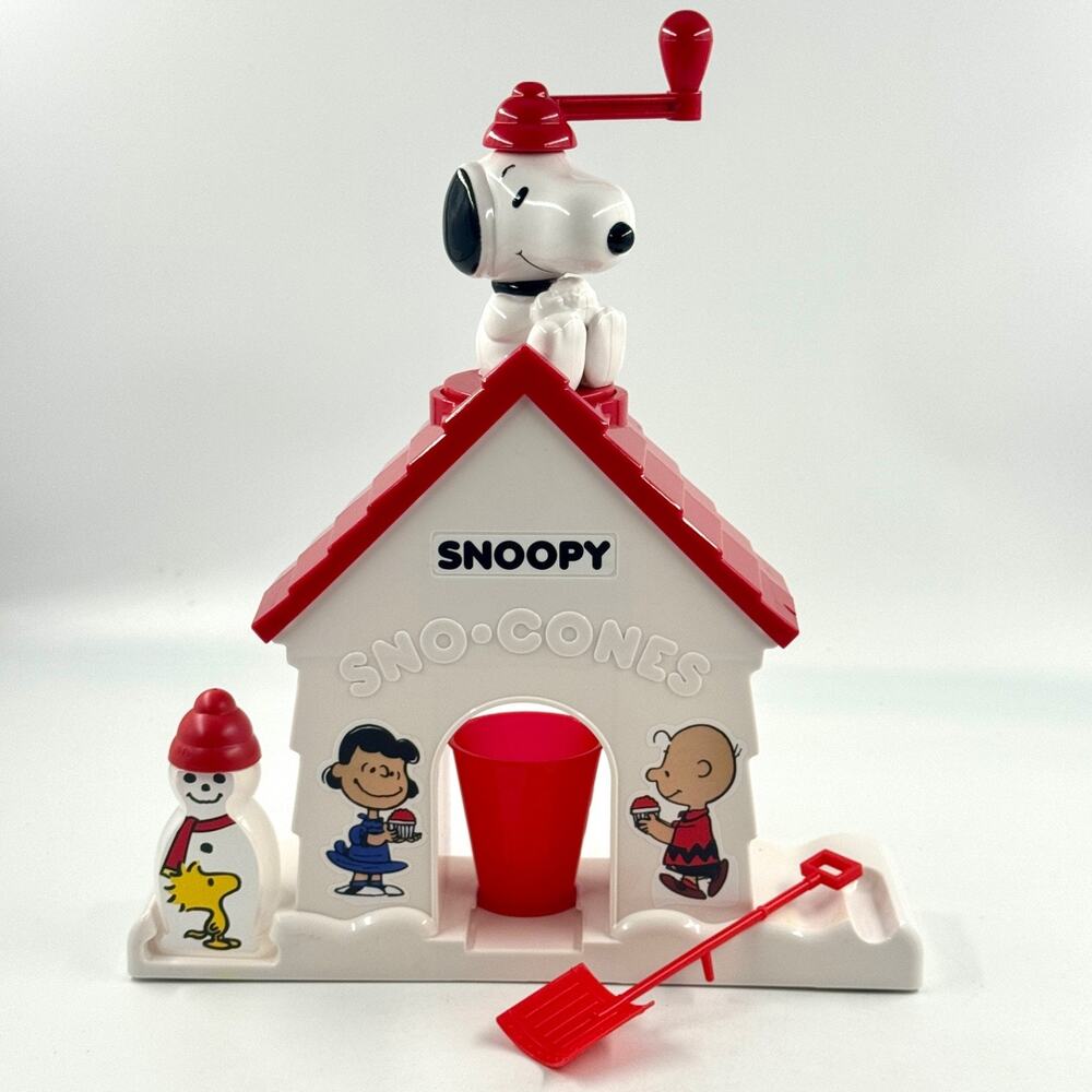 The Original SNOOPY Sno-Cone Machine Peanuts New & Improved Snow Maker EX COND